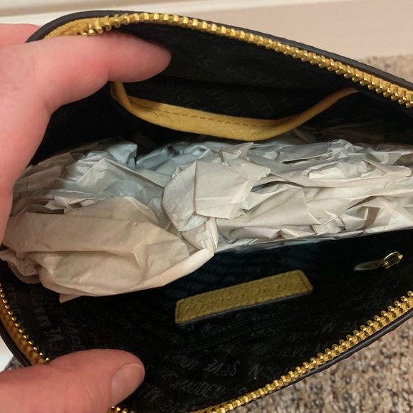 Steve Madden BMaggie Mustard Bag NWT - Picture 4 of 4